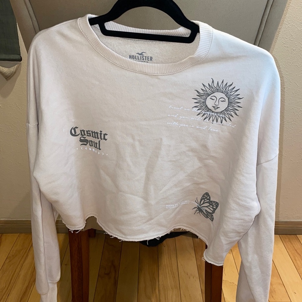 Cropped Long-sleeve Hollister Shirt